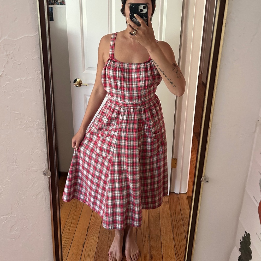 Vintage 1970s apron-style/pinafore dress